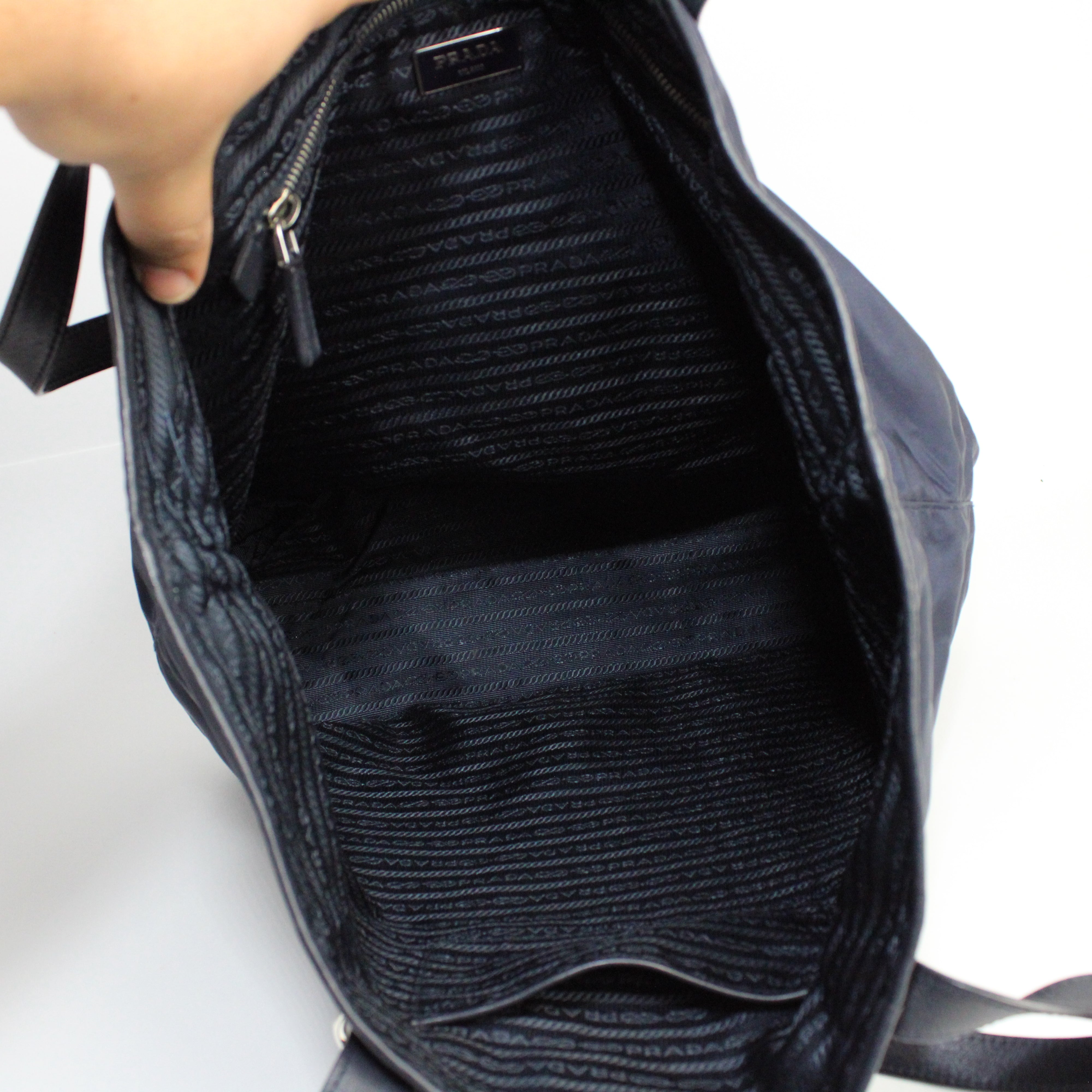 Prada Shopping Bag In Nylon