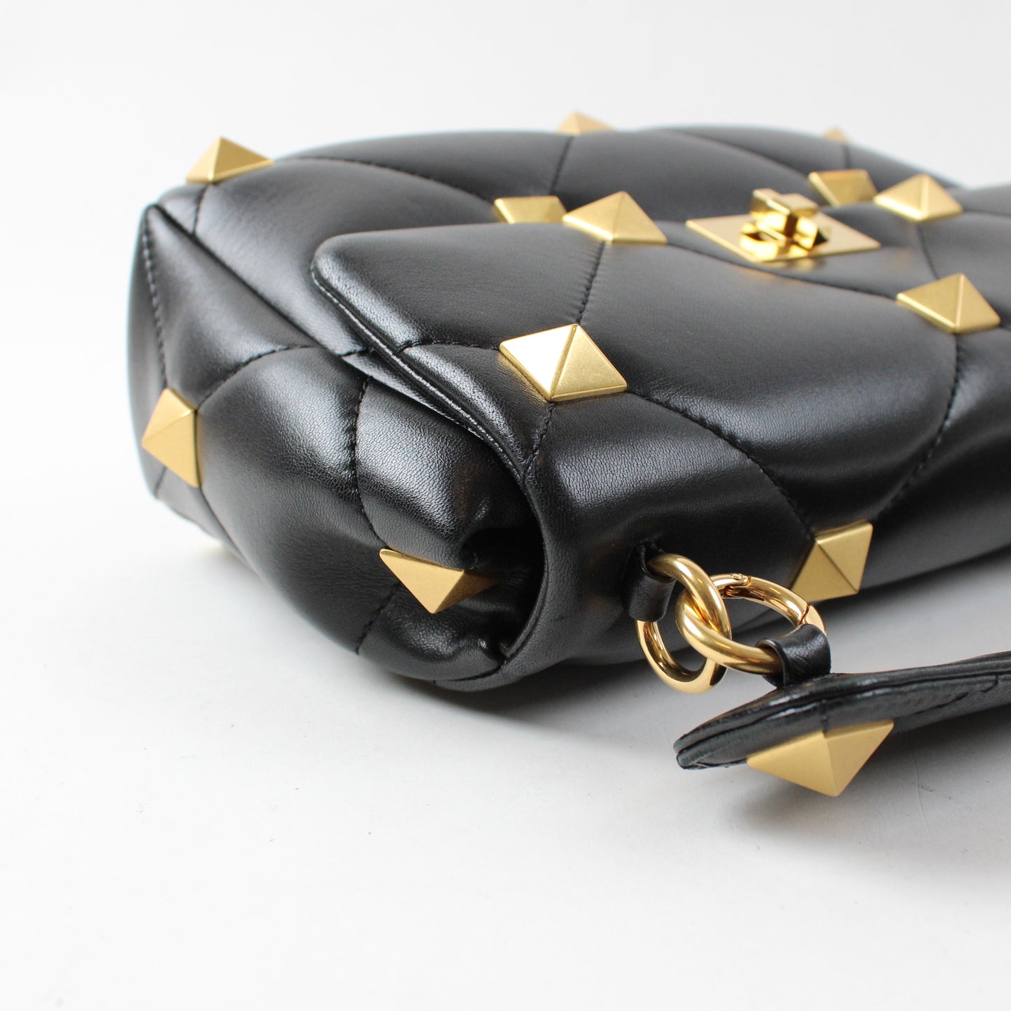 Valentino Garavani Roman Stud Media