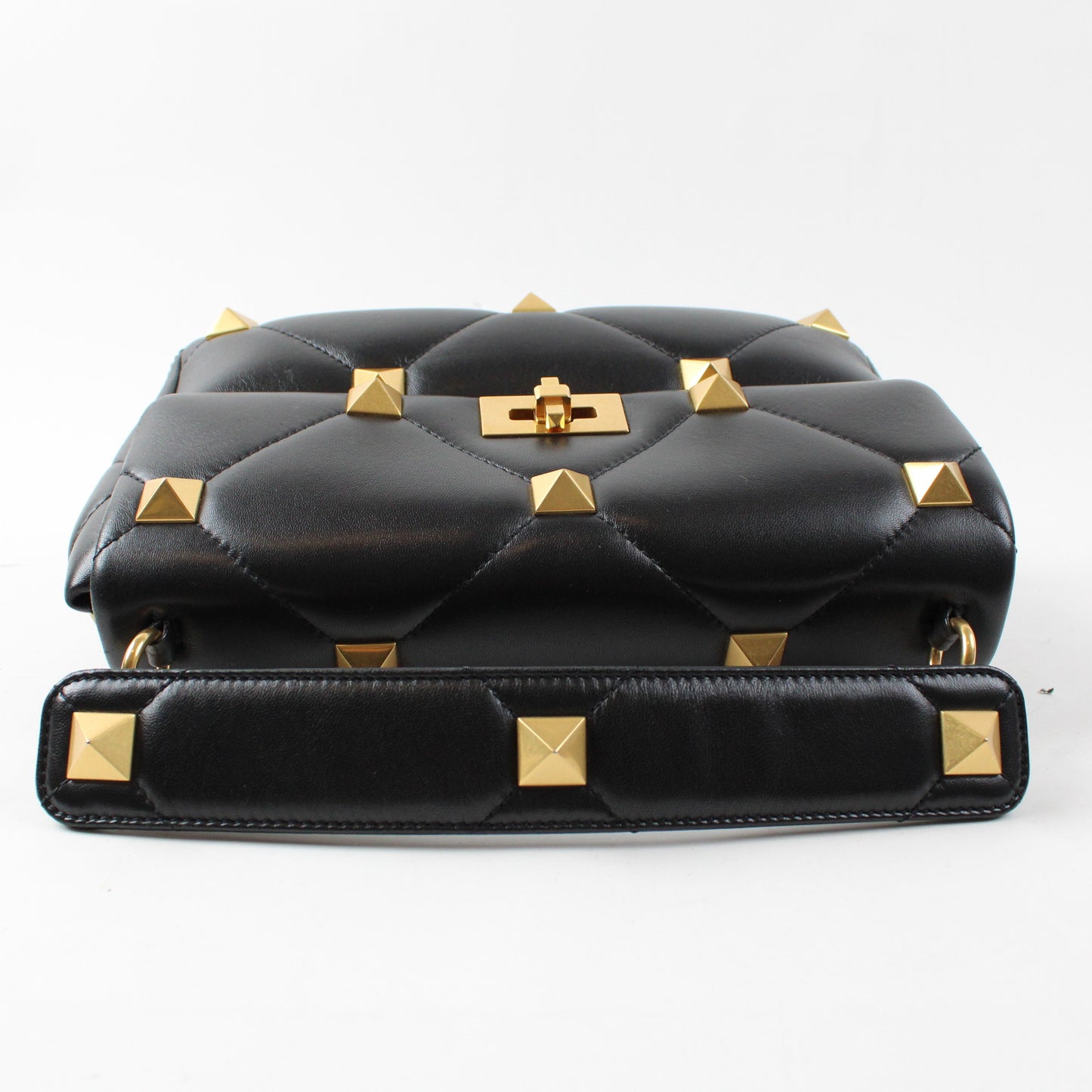 Valentino Garavani Roman Stud Media