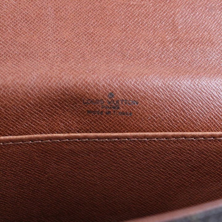 Louis Vuitton Pochette D-Ring