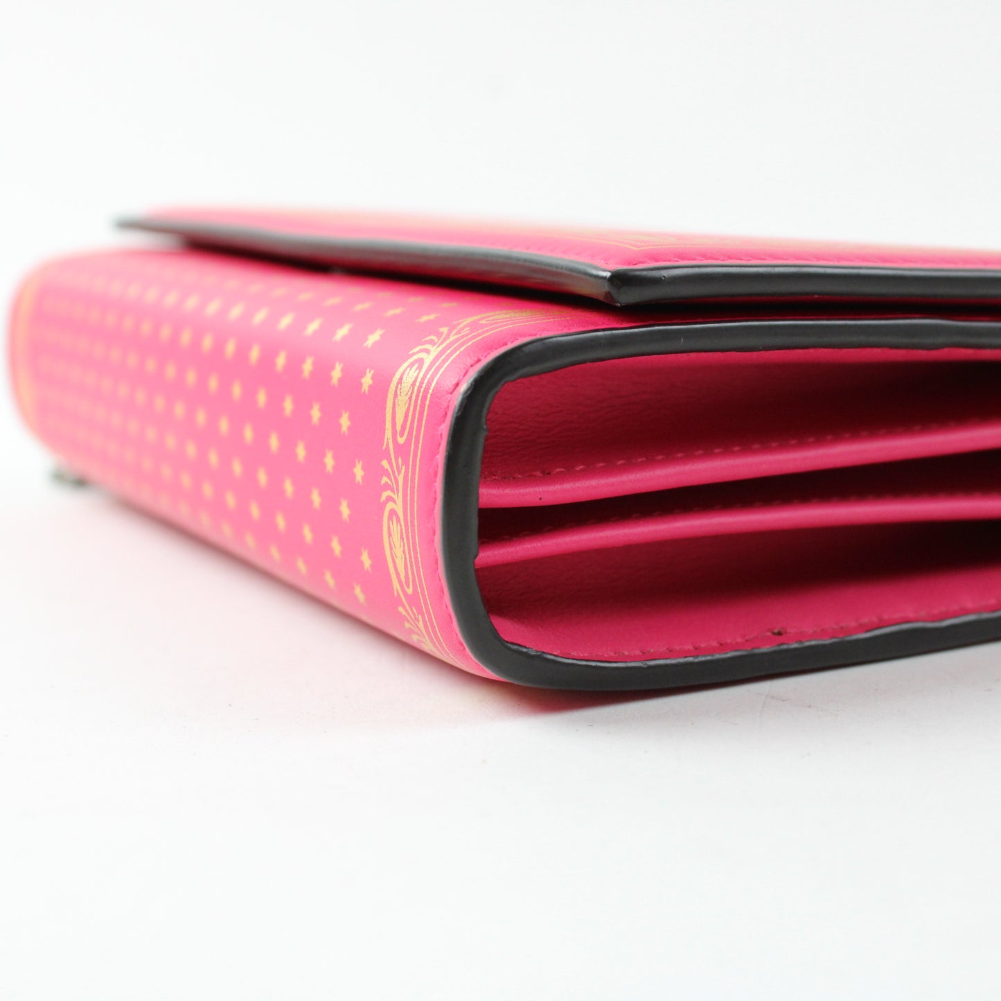 Gucci Sega Wallet On Chain