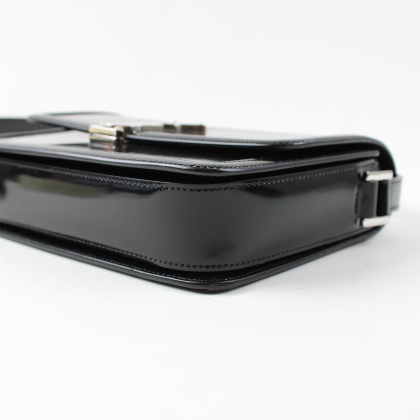 Saint Laurent Solferino Media