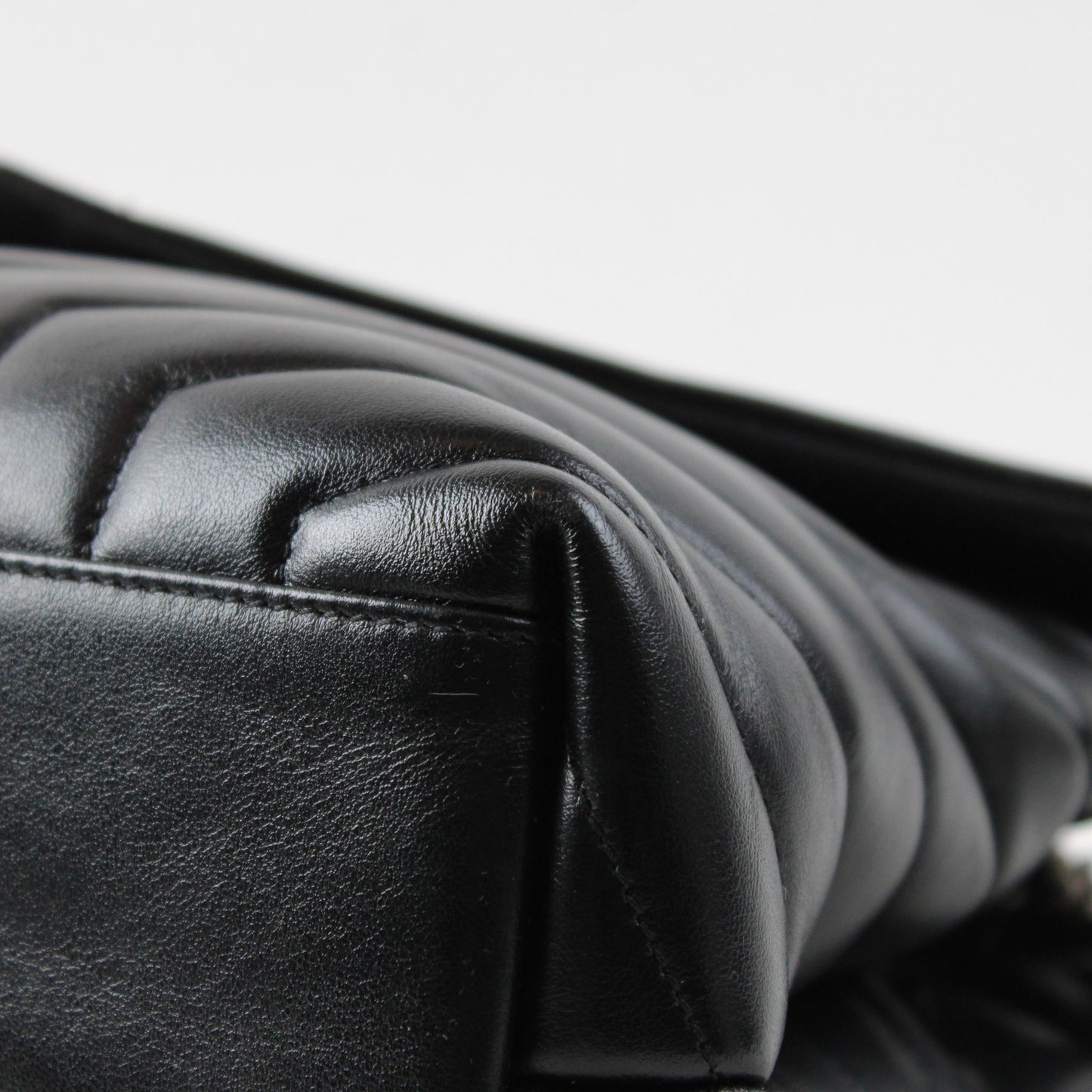 Saint Laurent Lou Lou Media