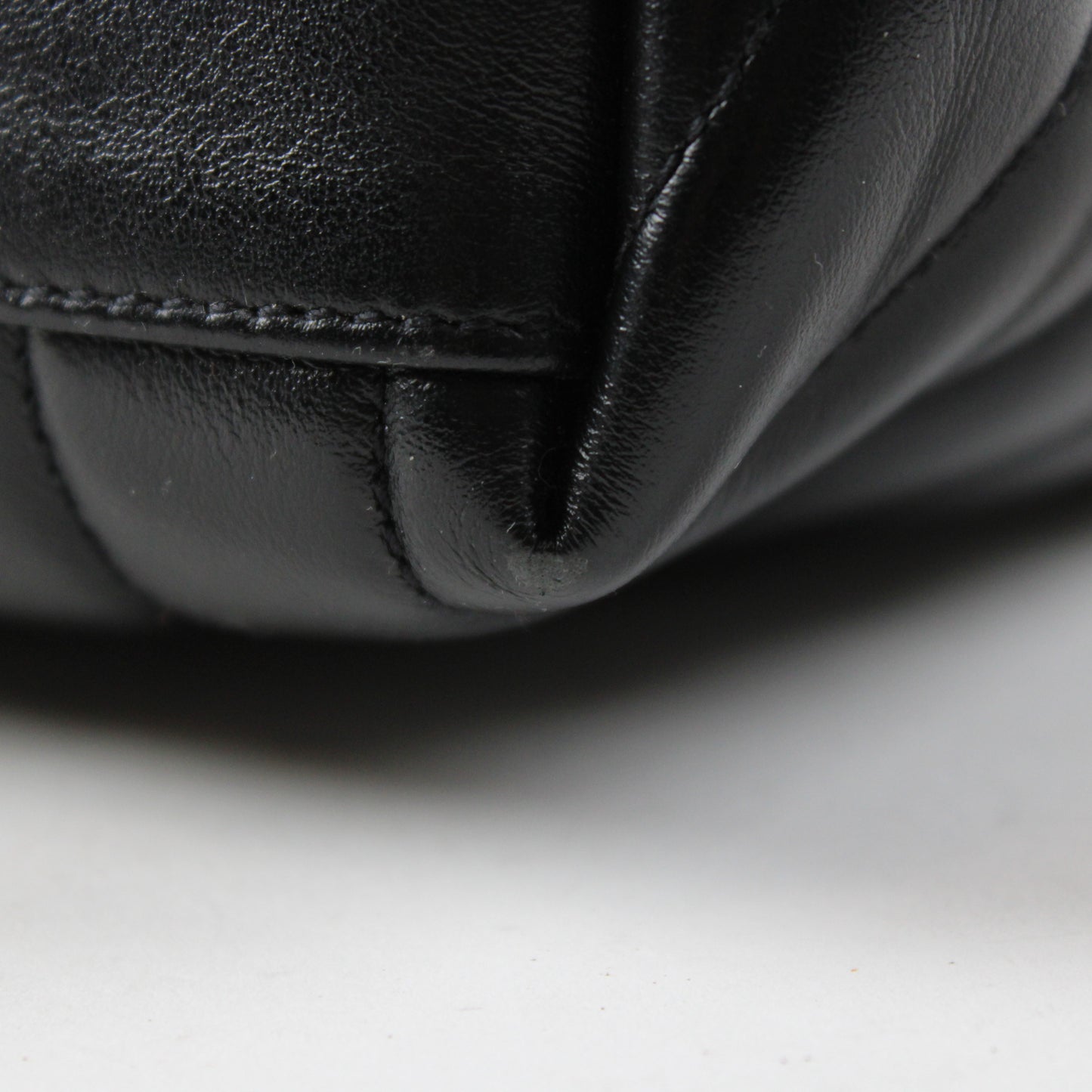 Saint Laurent Lou Lou Media