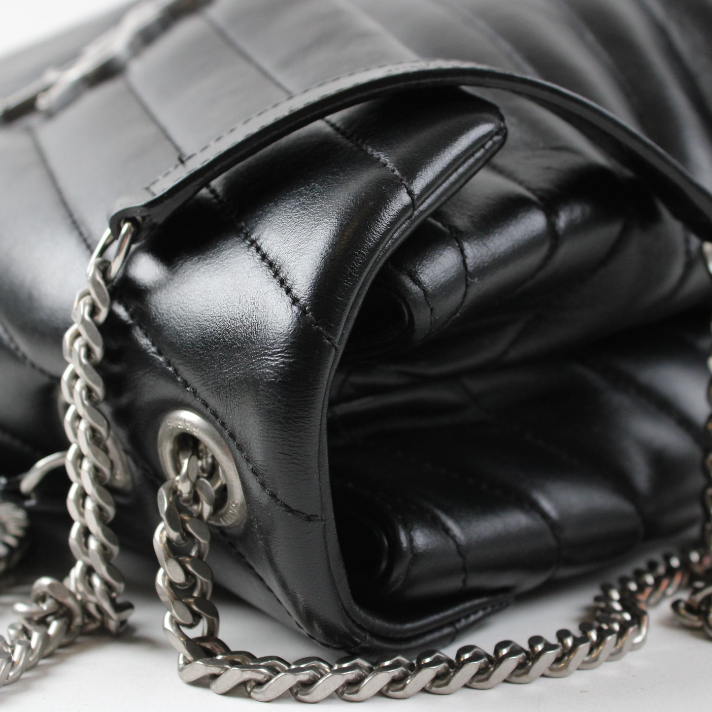 Saint Laurent Lou Lou Media