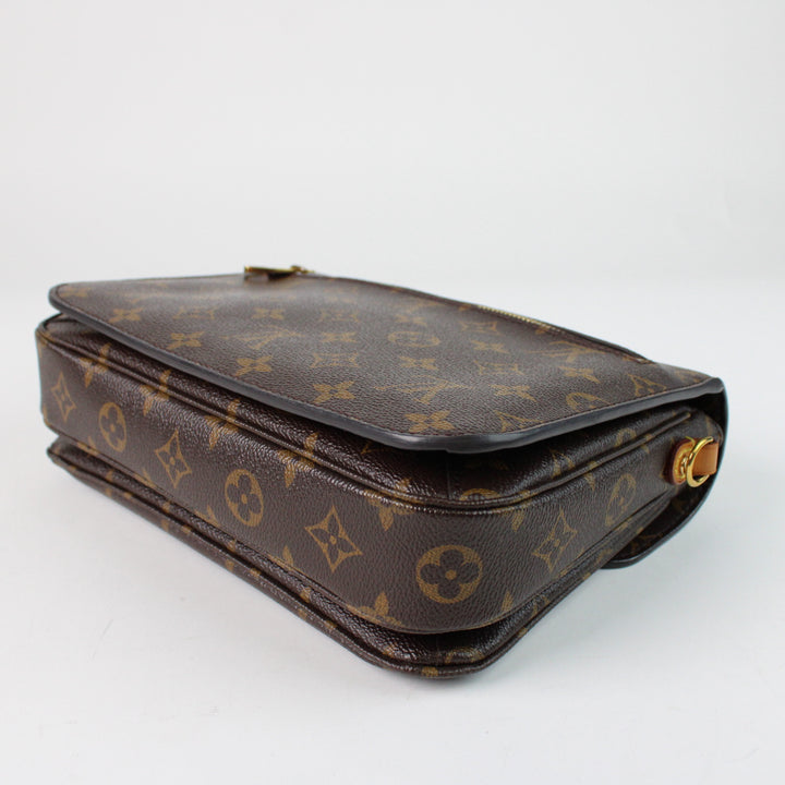 Louis Vuitton Pochette Metis