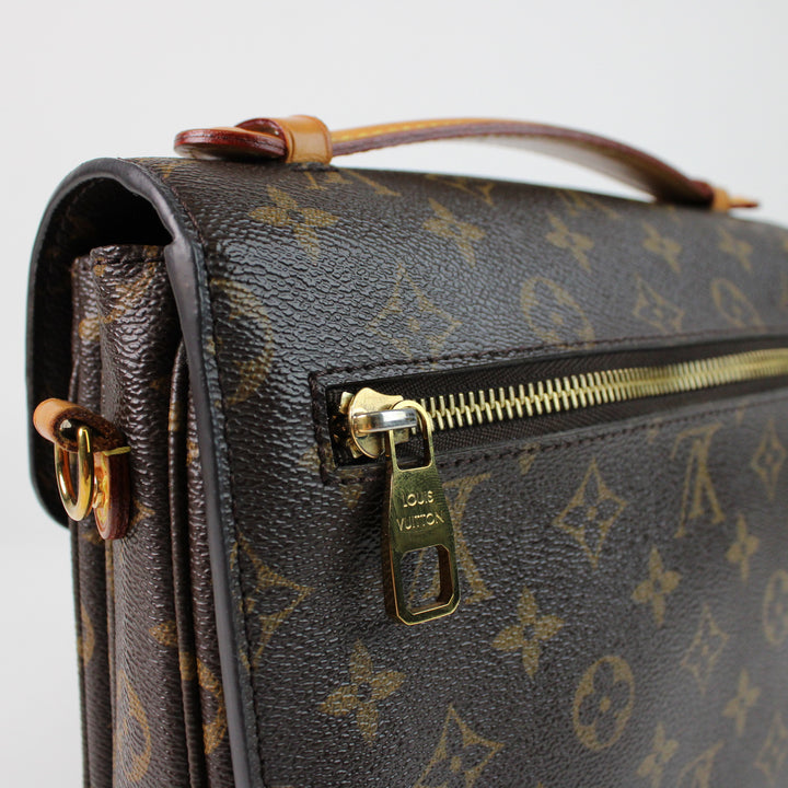 Louis Vuitton Pochette Metis