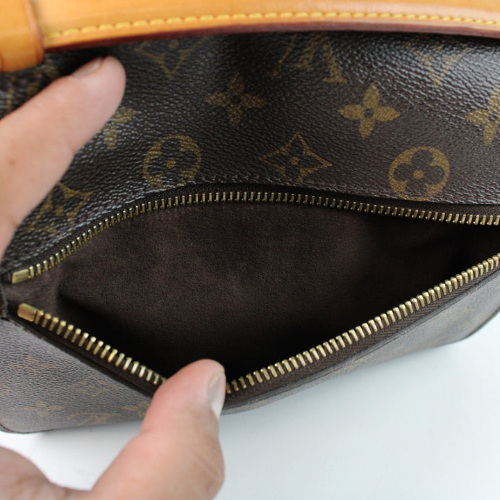 Louis Vuitton Pochette Metis