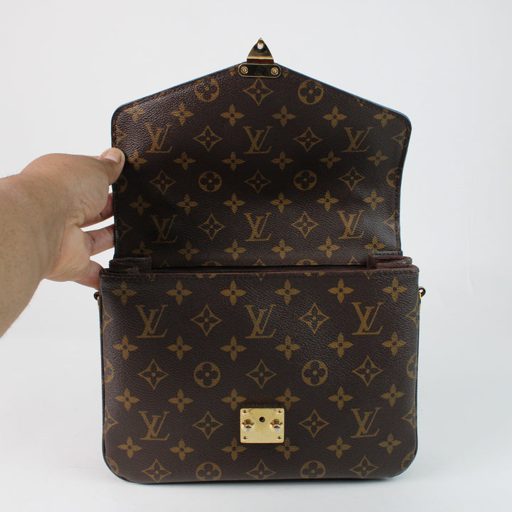 Louis Vuitton Pochette Metis