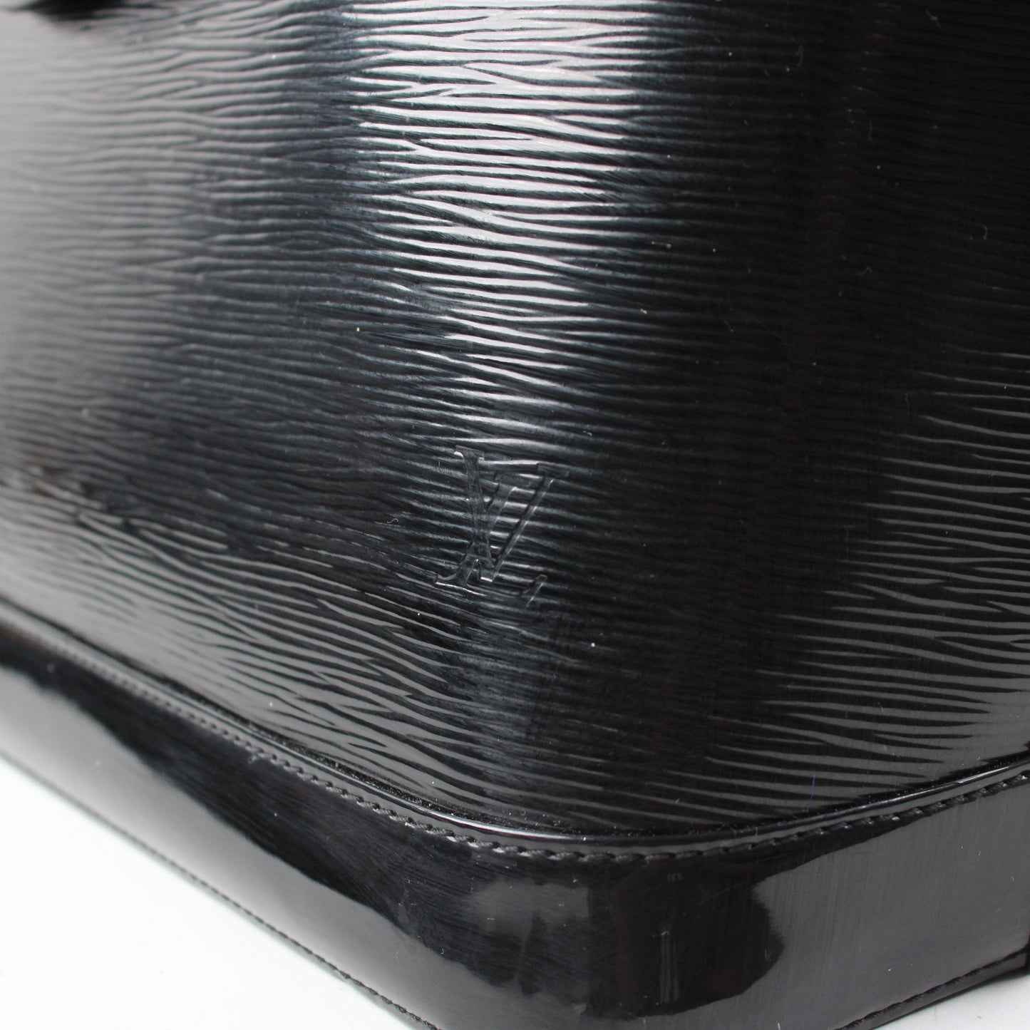 Louis Vuitton Alma GM Epi