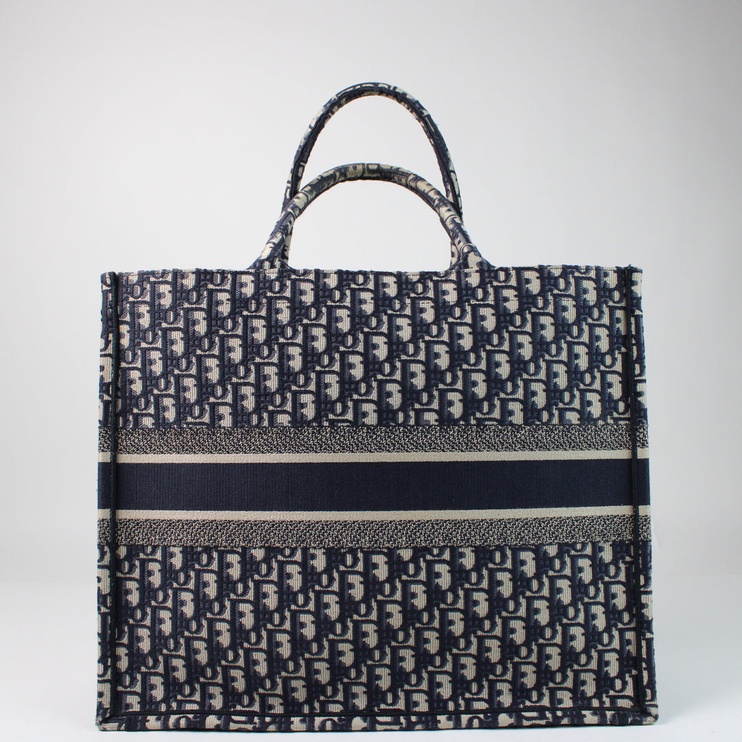 Christian Dior Booktote Grande