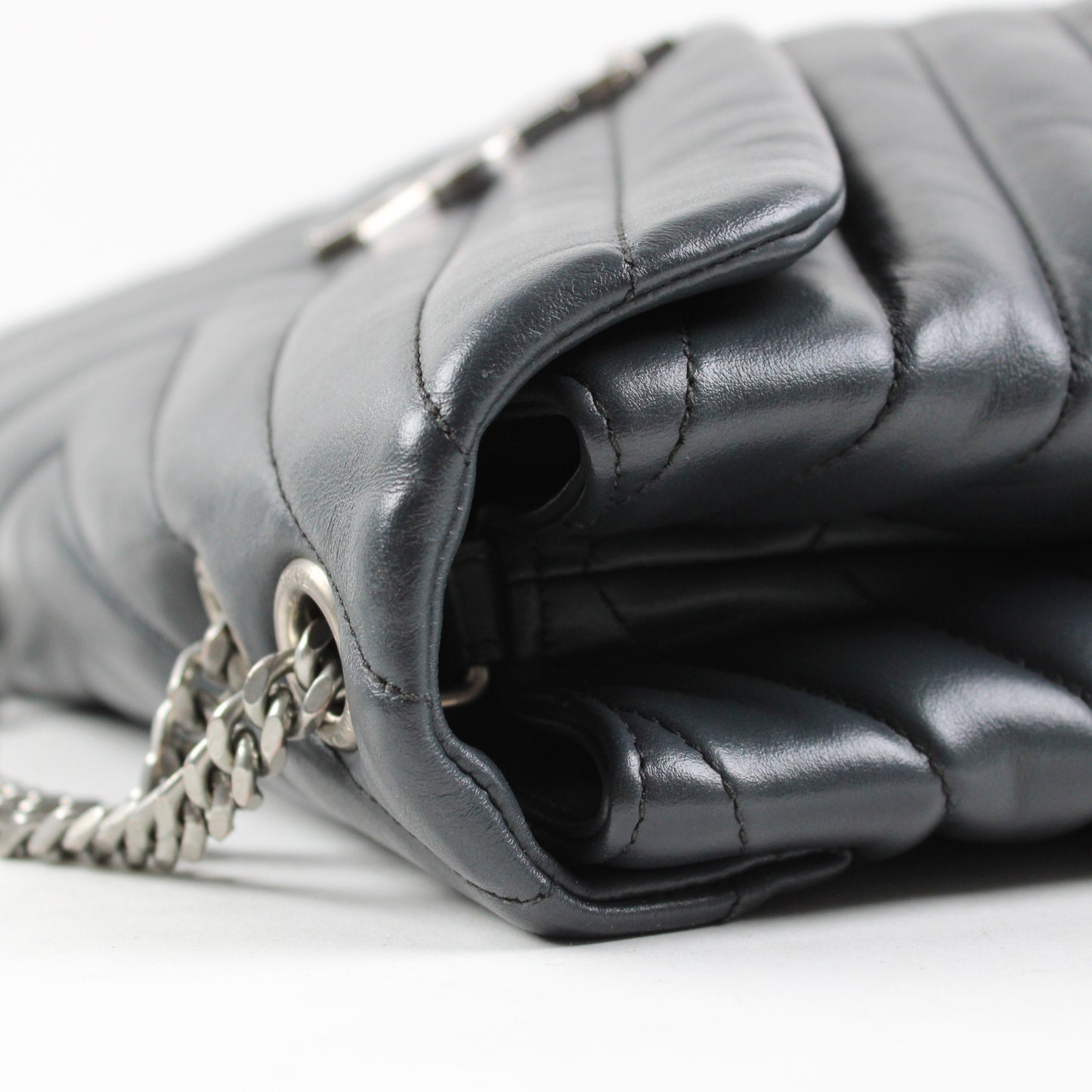 Saint Laurent Lou Lou Media