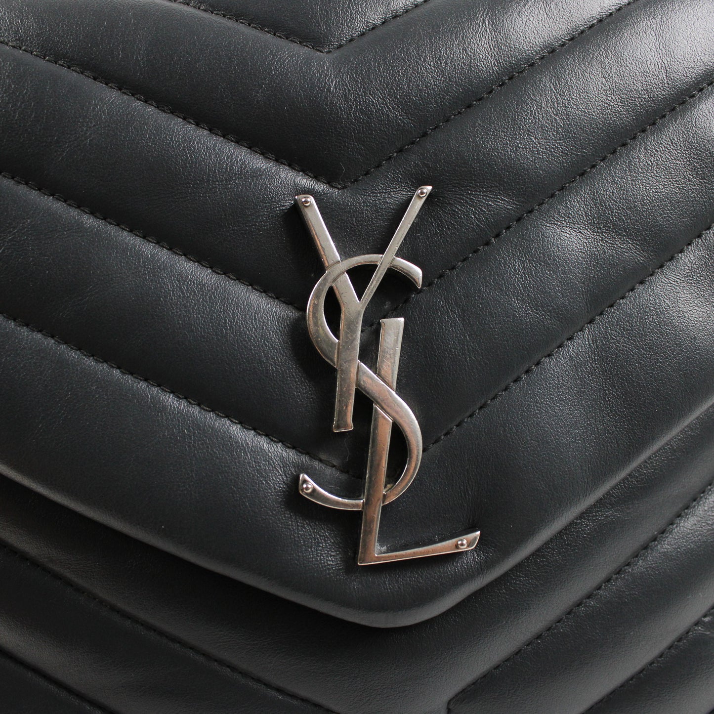 Saint Laurent Lou Lou Media