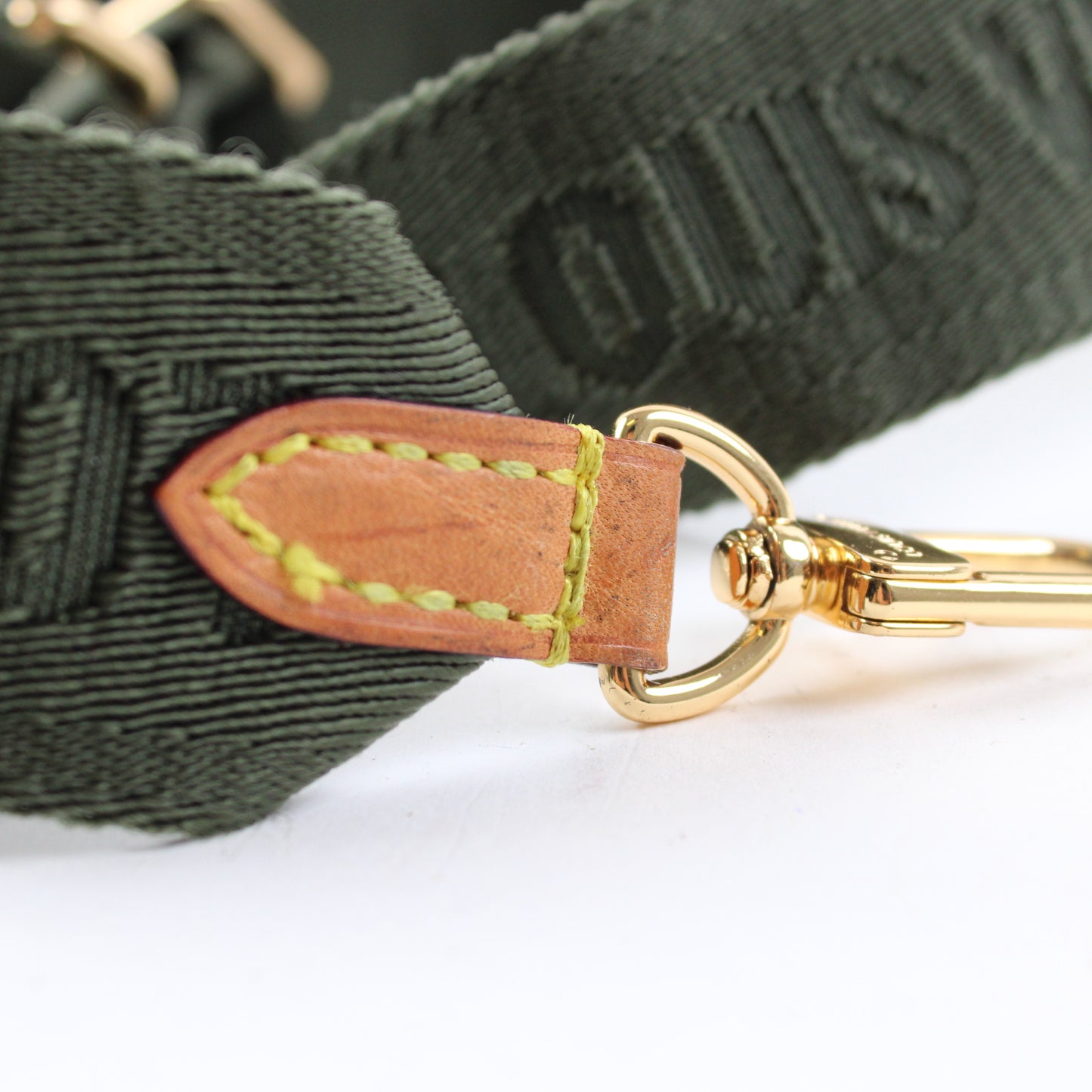 Louis Vuitton Tracolla Verde Regolabile