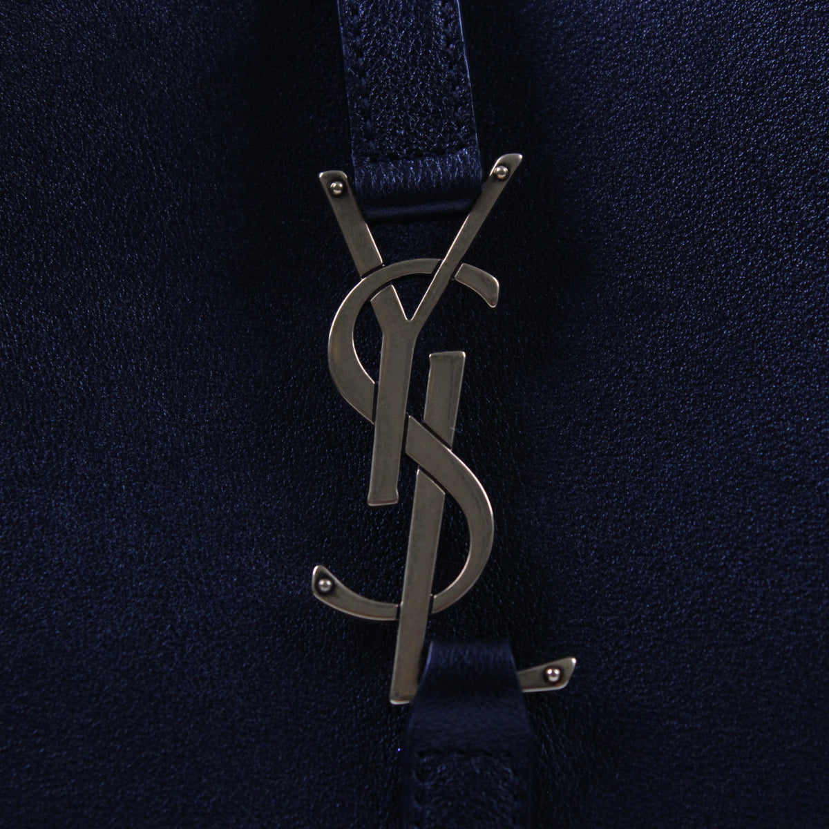 Saint Laurent Le 5 à 7 Morbida Small