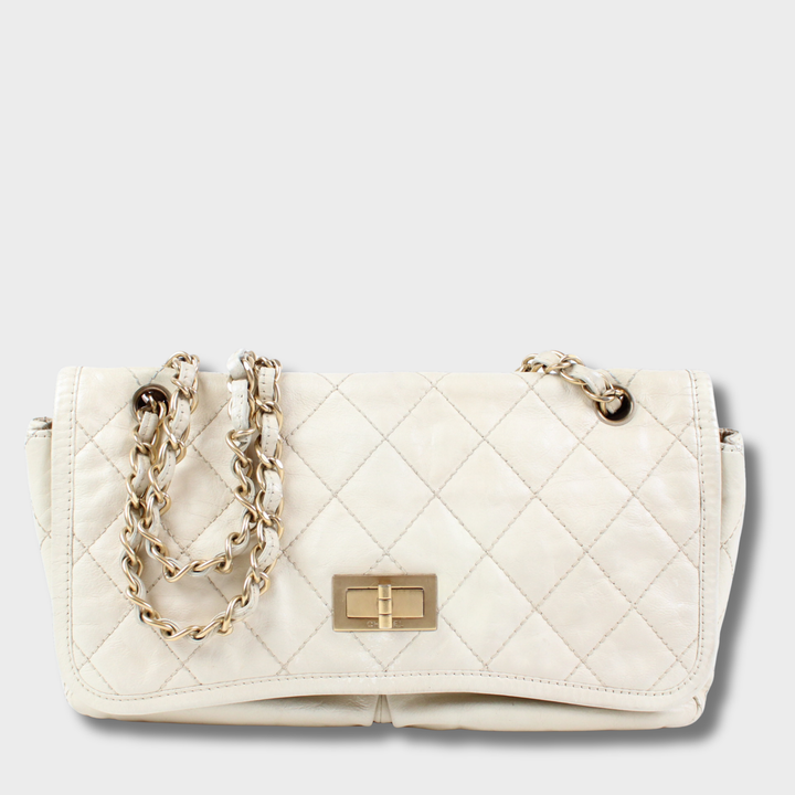 Chanel Reissue 2.55
