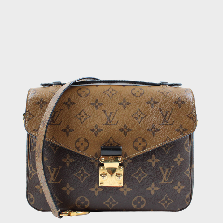 Louis Vuitton Pochette Metis Reverse